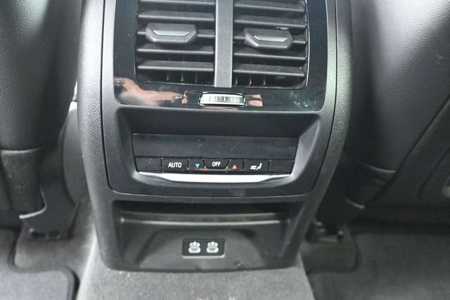 Used 2025 BMW X4 xDrive30i AWD/4WD image 19