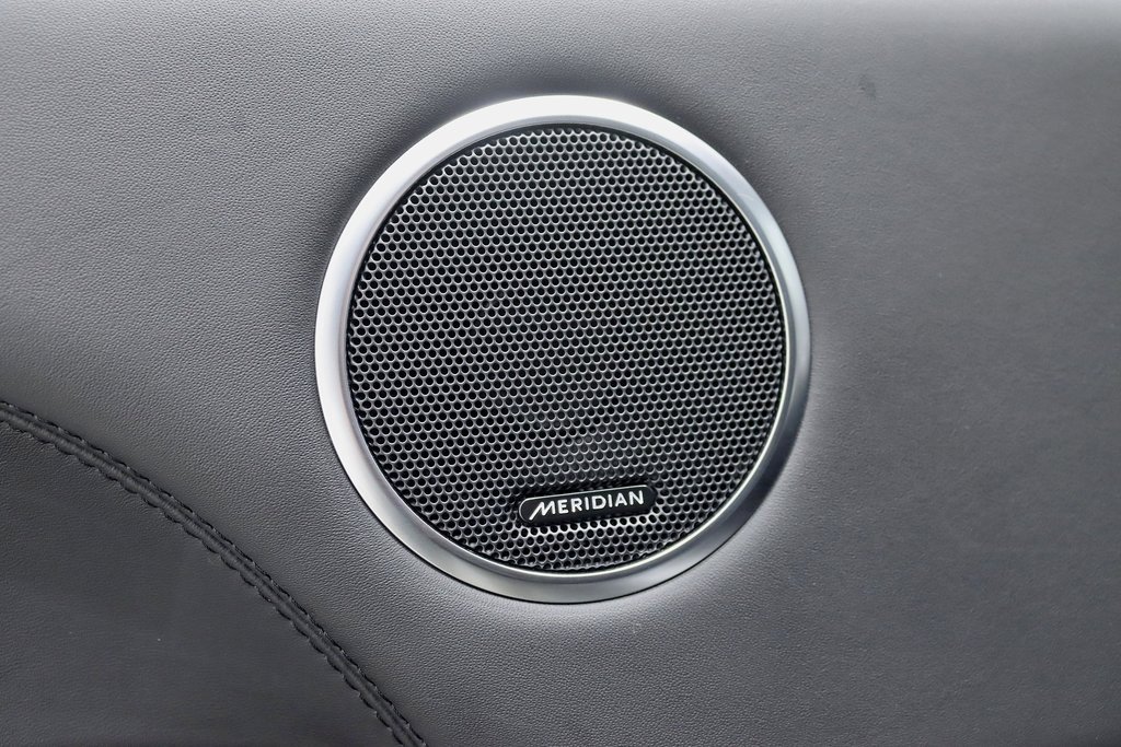 Used 2022 Land Rover Range Rover Sport HST image 32