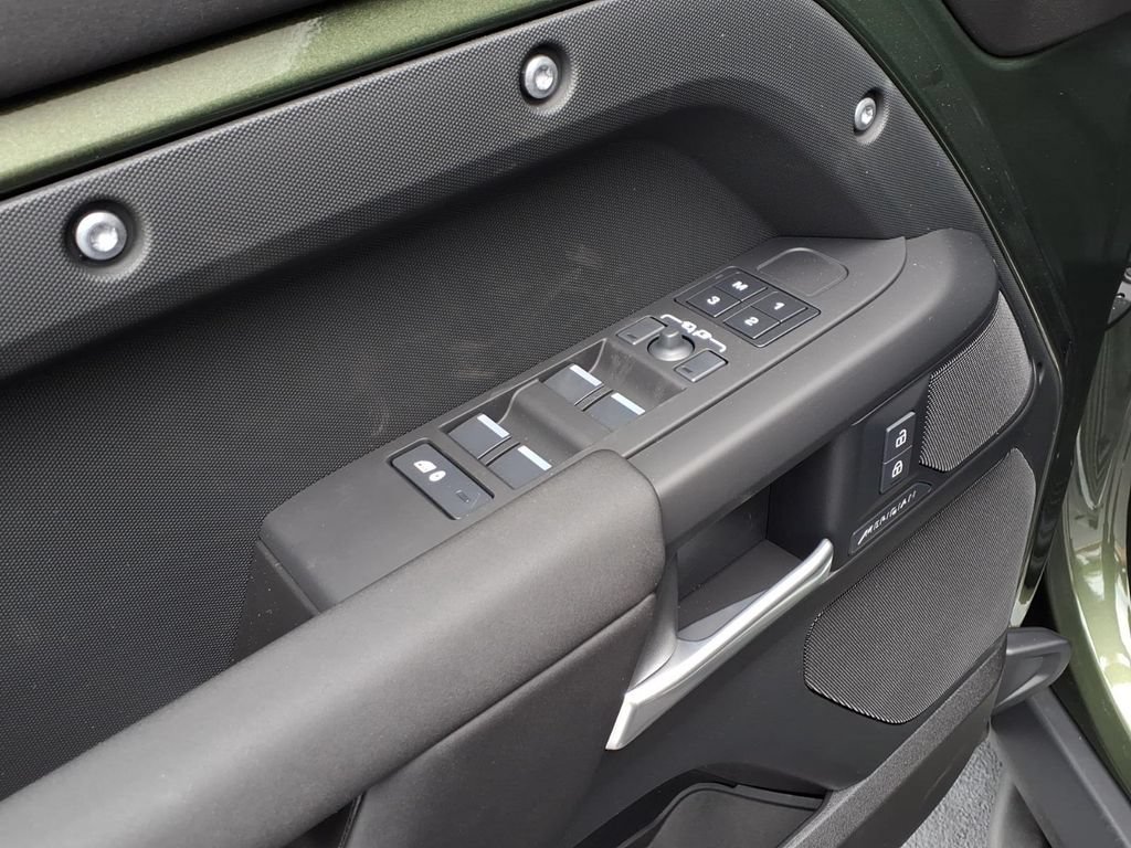 New 2026 Land Rover Defender 110 S AWD/4WD image 11
