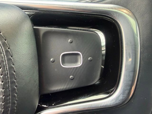 Used 2025 Lincoln Nautilus Reserve w/ Jet Appearance Package image 24