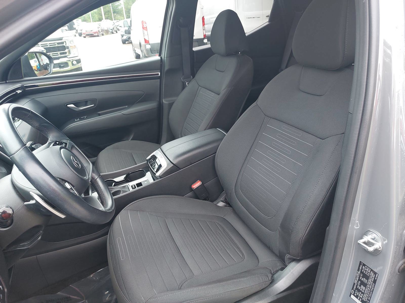 Used 2023 Hyundai Santa Cruz SEL Premium AWD/4WD image 16
