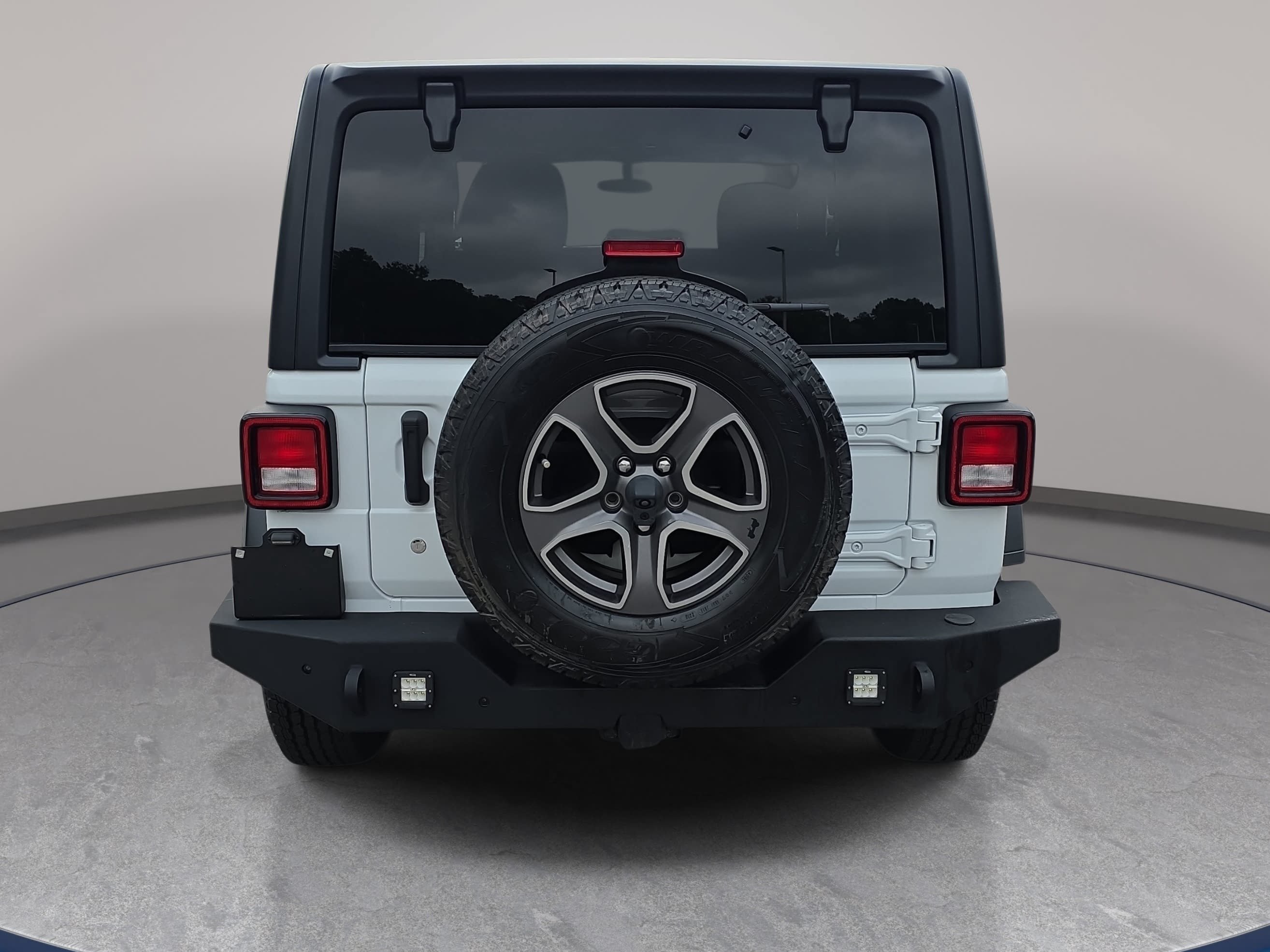 Used 2018 Jeep Wrangler Sport AWD/4WD image 6