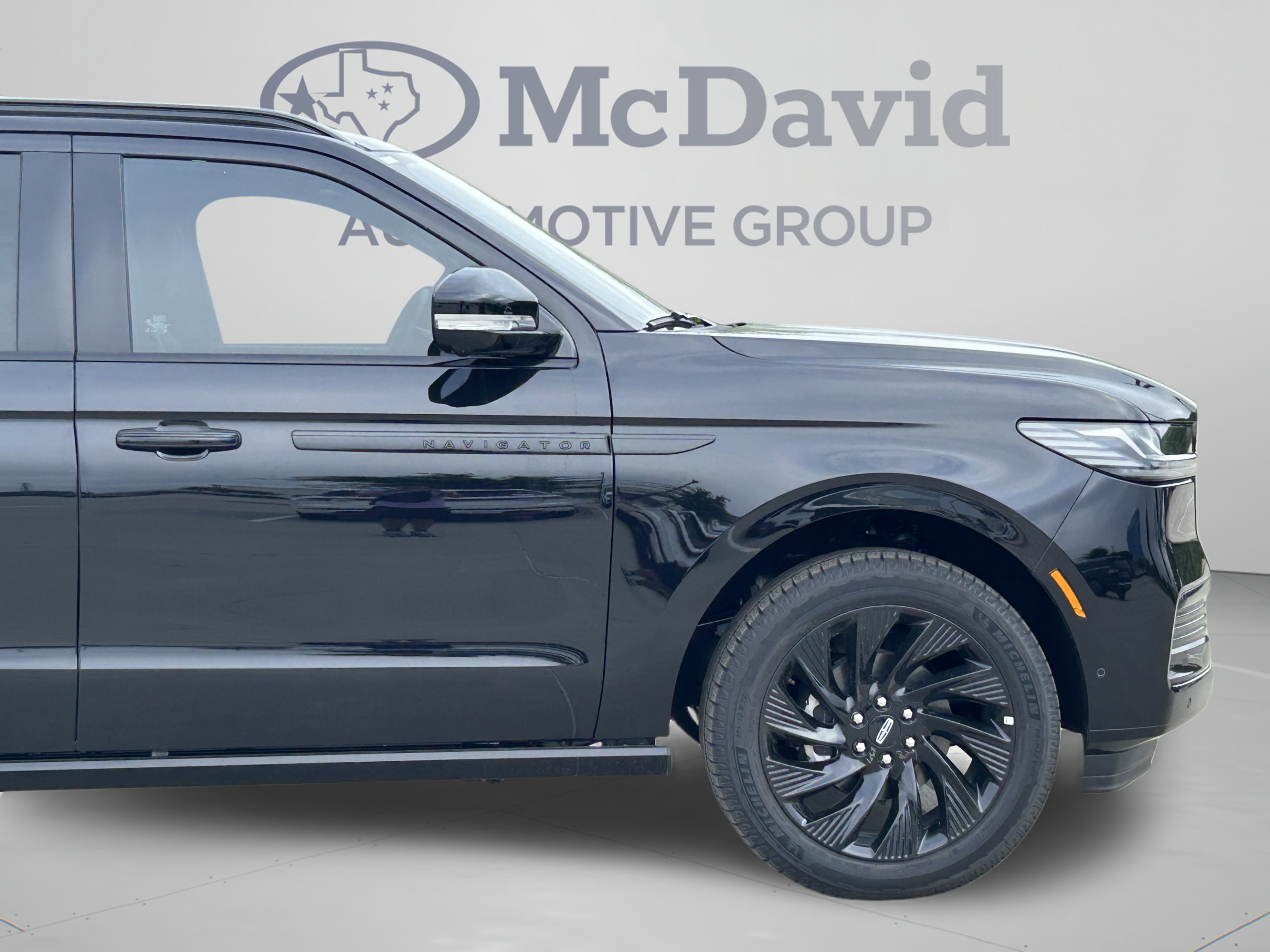 New 2025 Lincoln Navigator L Reserve w/ Jet Appearance Package AWD/4WD image 31