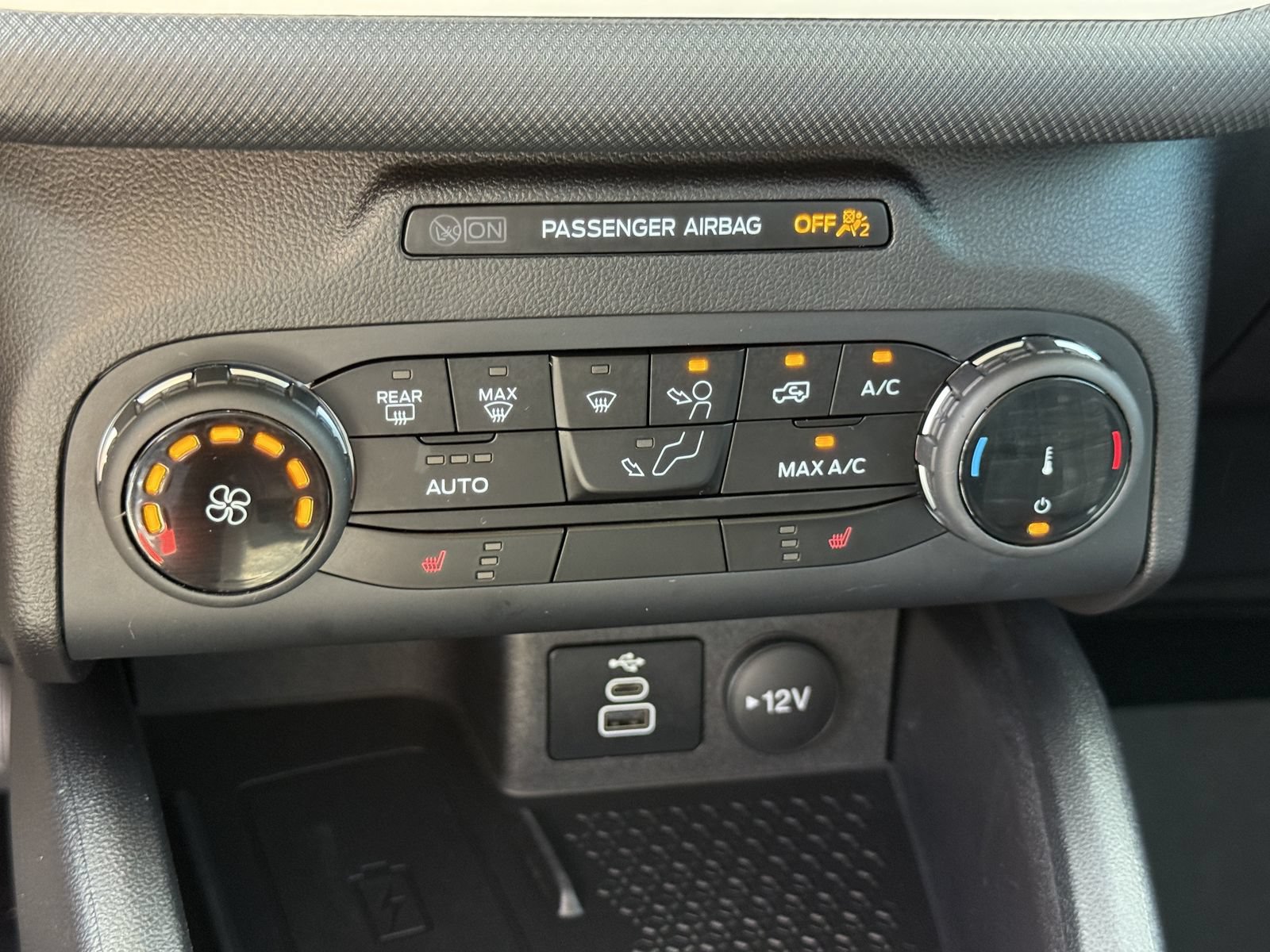 Certified 2024 Ford Bronco Sport Heritage w/ Heritage Convenience Package AWD/4WD image 30