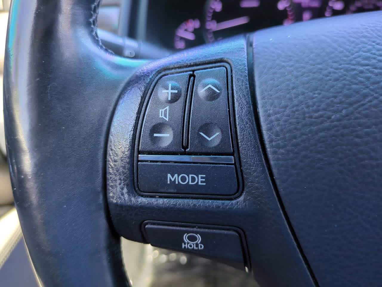 Used 2014 Lexus LS 460 w/ Comfort Package RWD image 25
