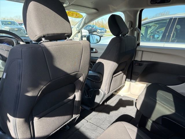 Used 2023 Chrysler Voyager LX FWD image 20