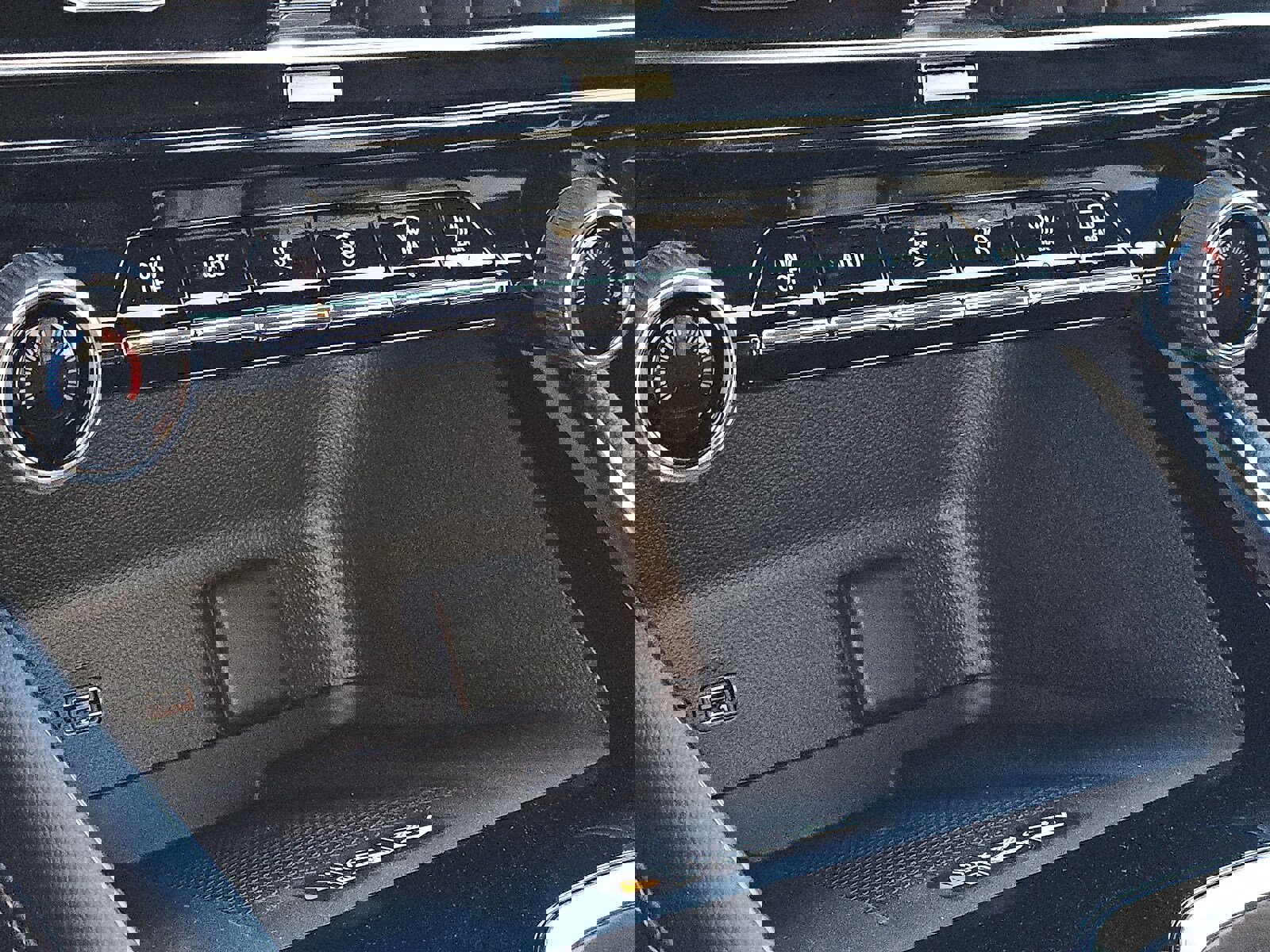 New 2026 Chevrolet Traverse High Country image 17