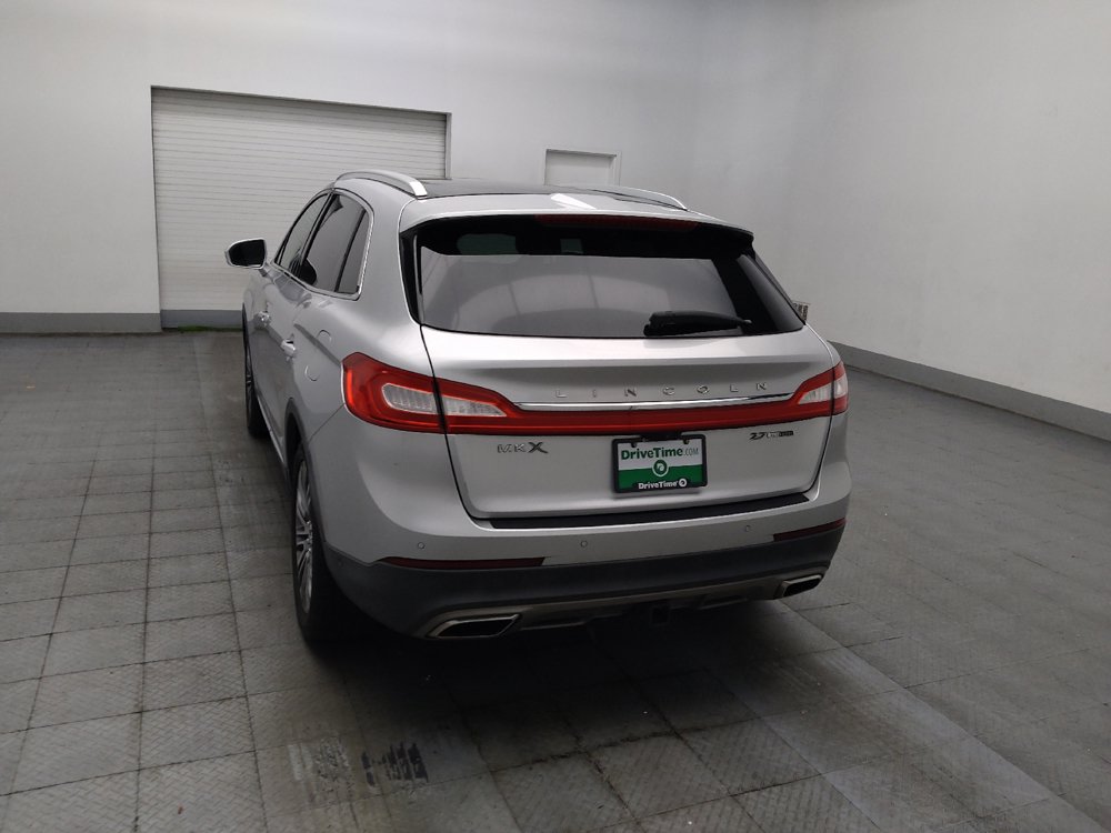 Used 2016 Lincoln MKX Reserve w/ Luxury Package FWD image 6