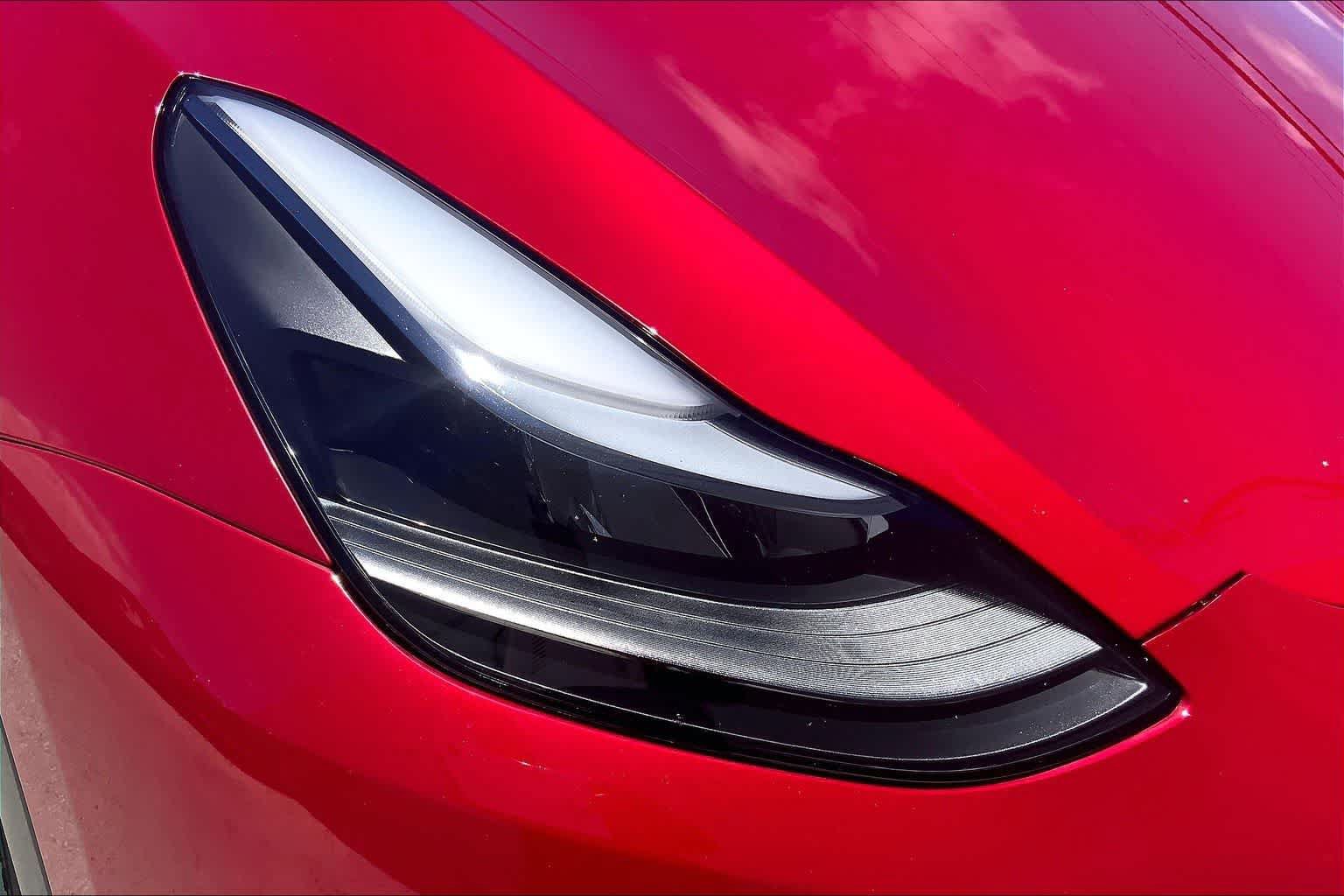 Used 2022 Tesla Model Y Performance AWD/4WD image 31