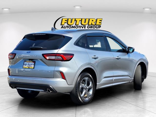 Certified 2024 Ford Escape ST-Line w/ Tech Pack #1 AWD/4WD image 4