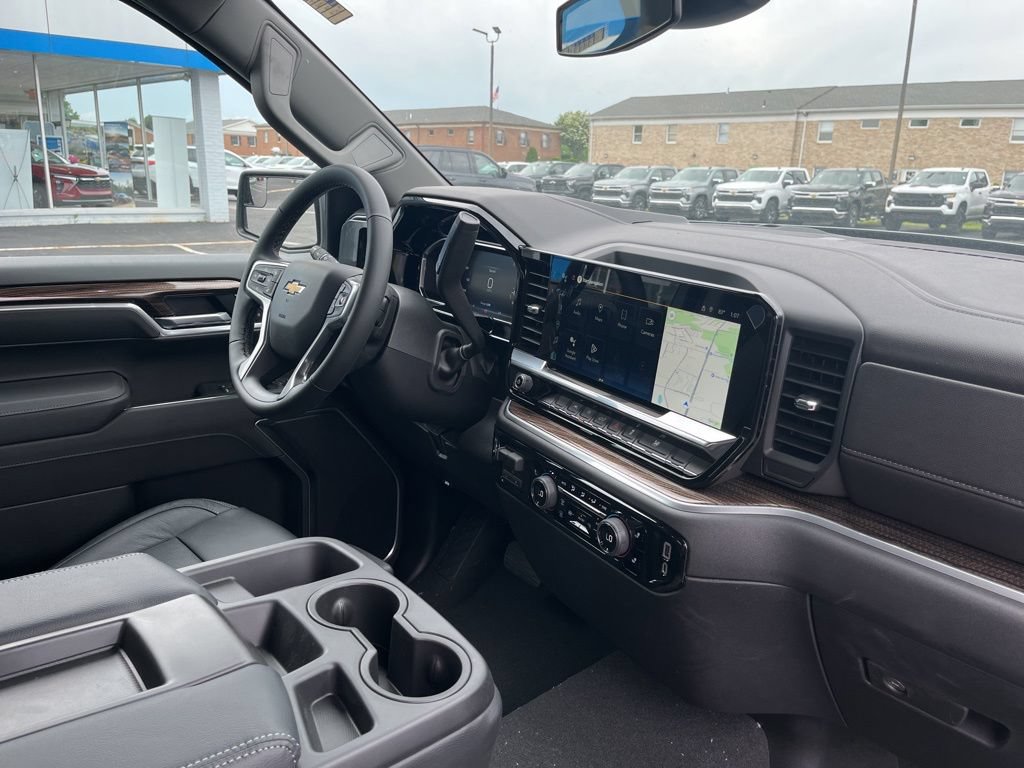 New 2026 Chevrolet Silverado 1500 LT AWD/4WD image 29