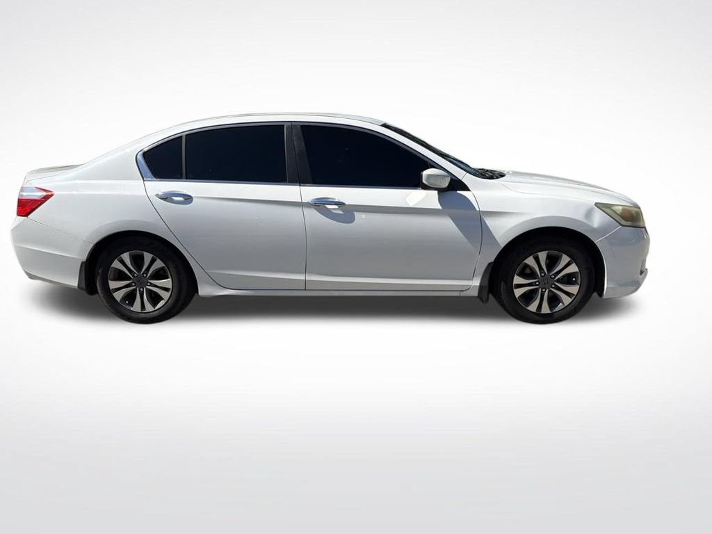 Used 2013 Honda Accord LX image 4