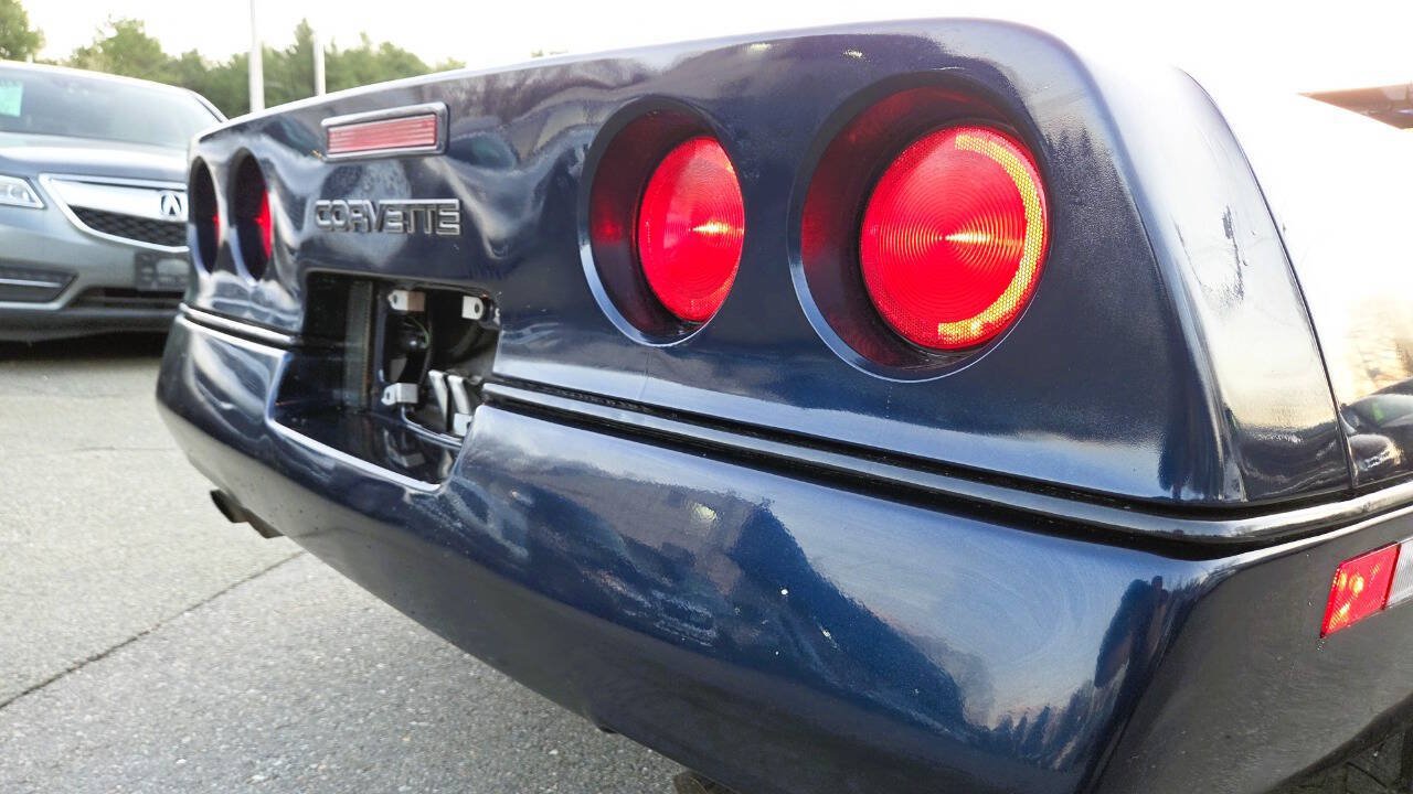Used 1989 Chevrolet Corvette Convertible RWD image 18