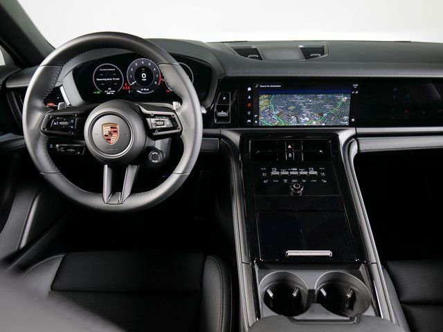 New 2025 Porsche Panamera 4 image 15