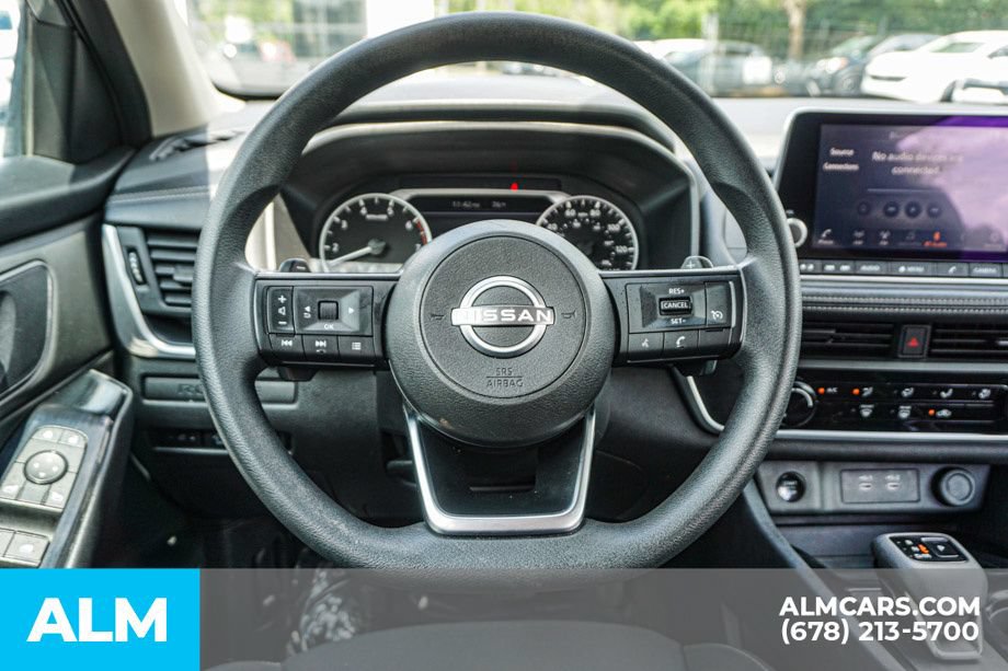Used 2024 Nissan Rogue S AWD/4WD image 27