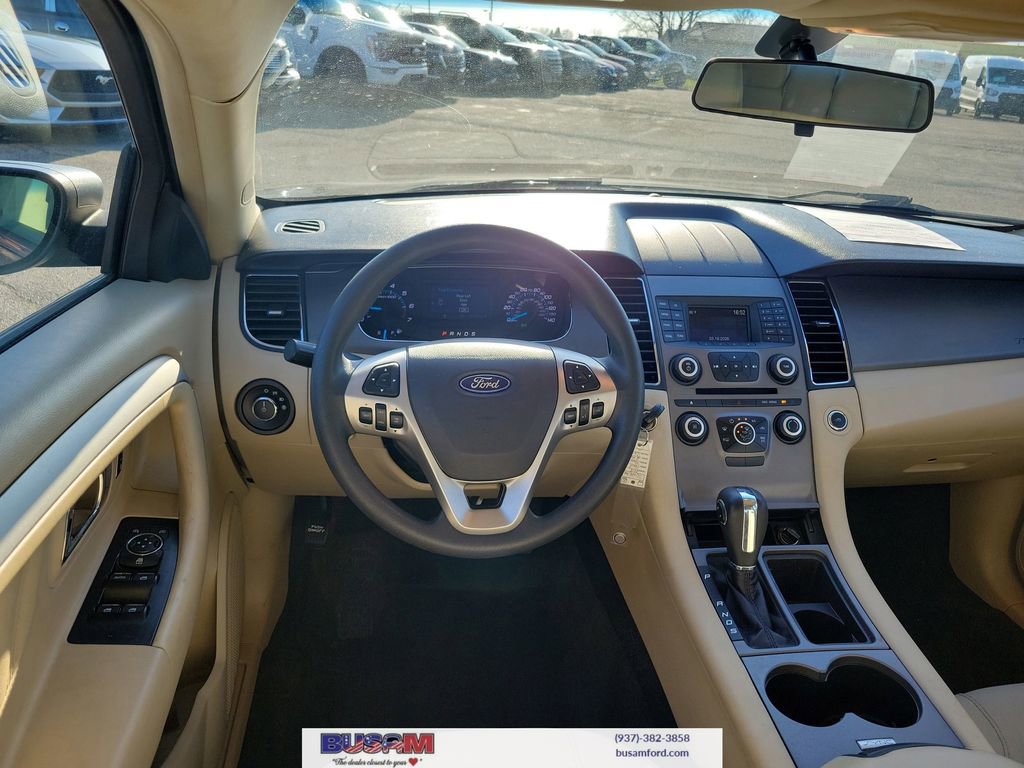 Used 2018 Ford Taurus SE image 8