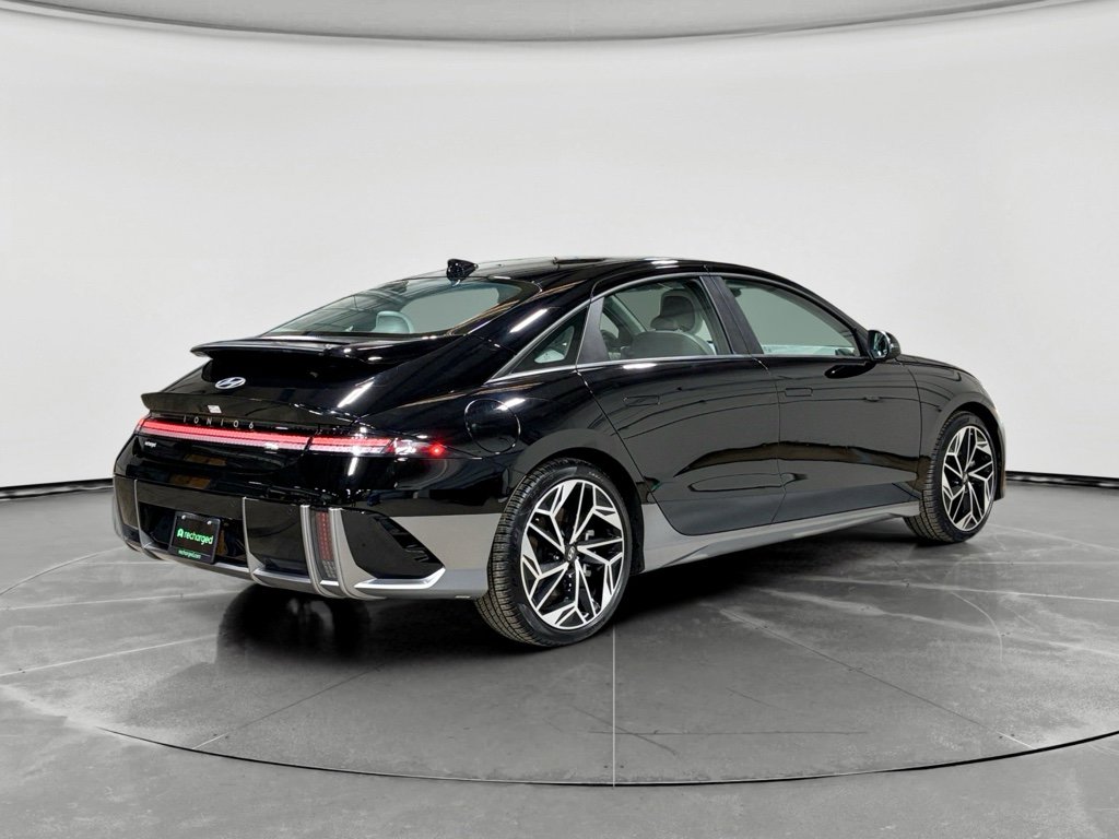 Used 2024 Hyundai Ioniq 6 SEL image 3