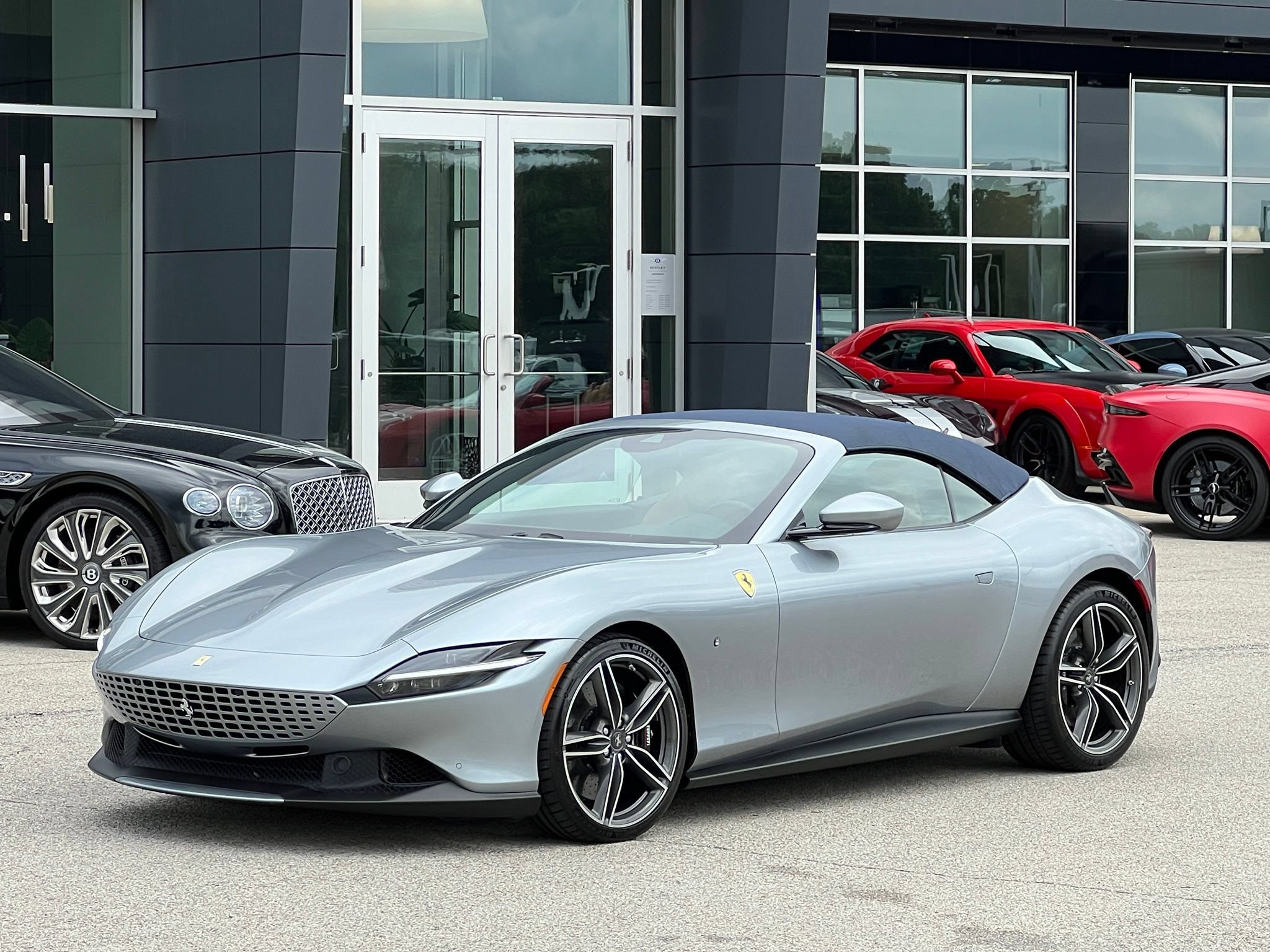 Used 2024 Ferrari Roma Spider RWD image 5