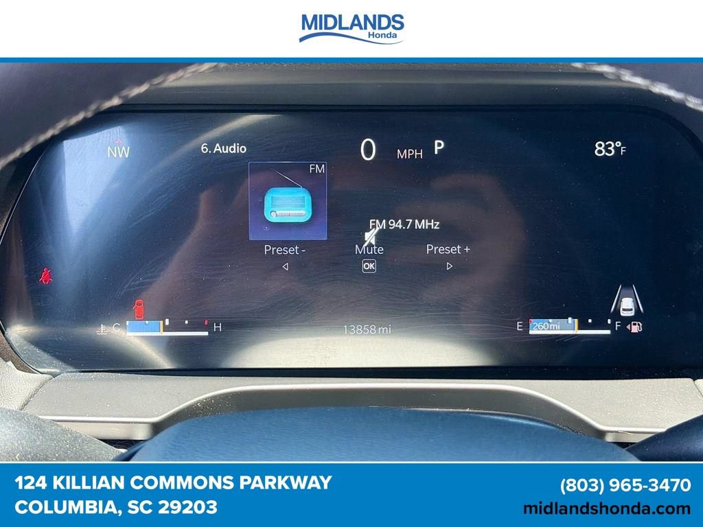 Used 2025 Jeep Grand Cherokee Limited AWD/4WD image 32