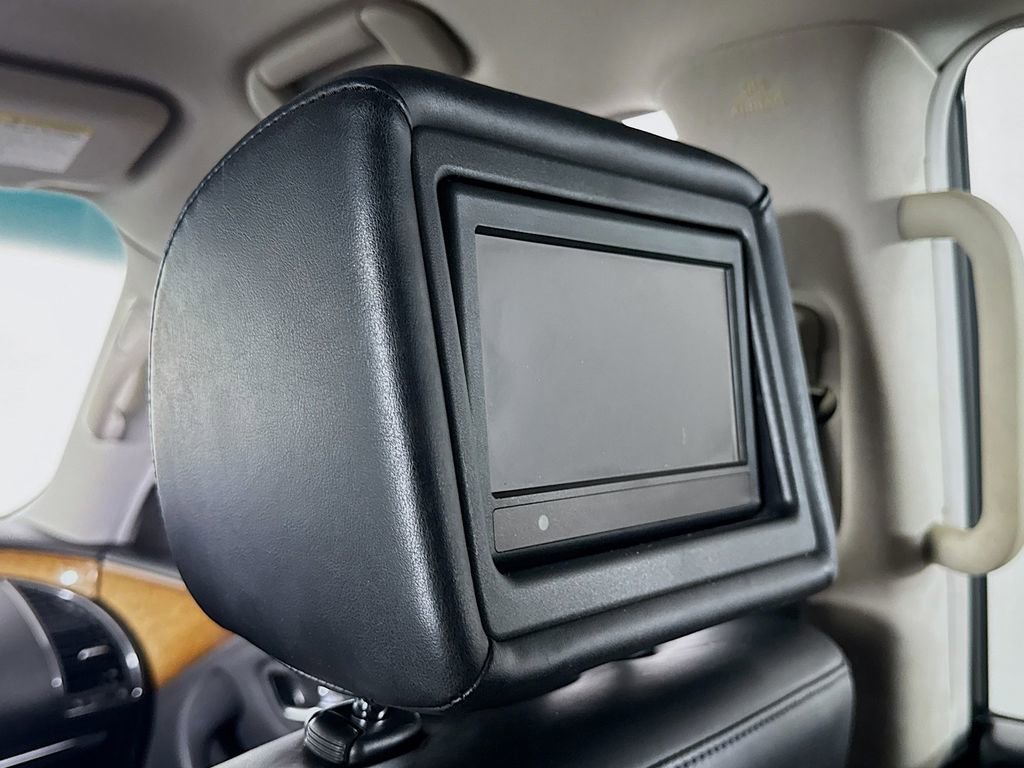 Used 2012 INFINITI QX56 2WD w/ Theater Pkg image 32