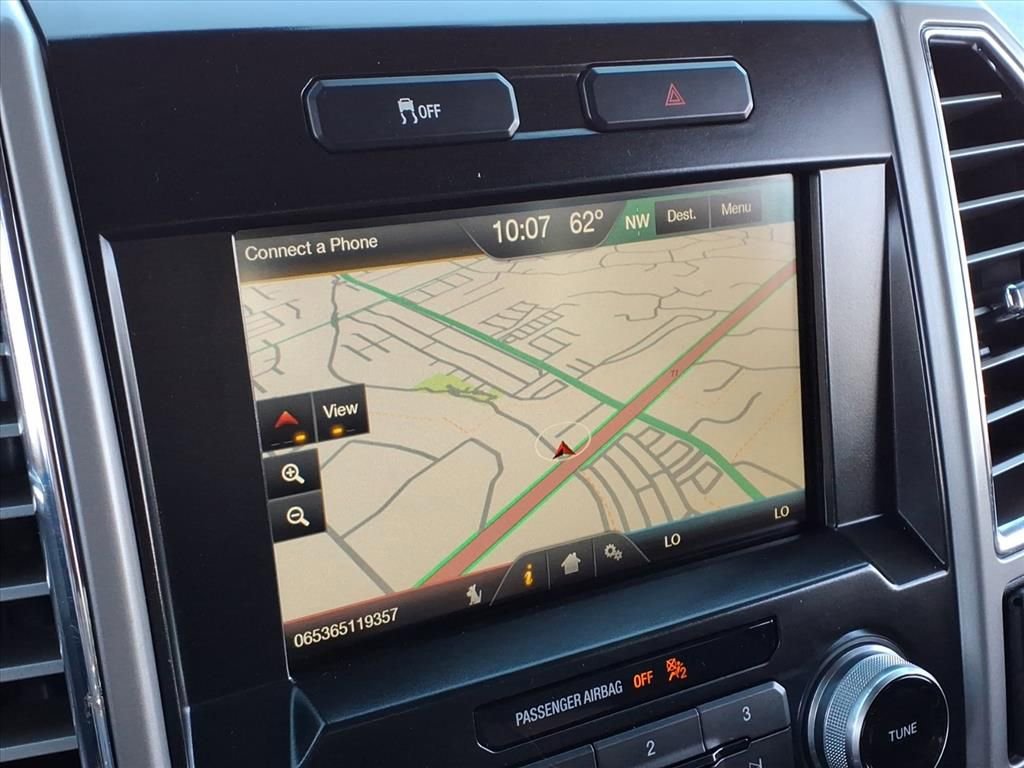 Used 2015 Ford F150 Lariat w/ Equipment Group 502A Luxury image 4