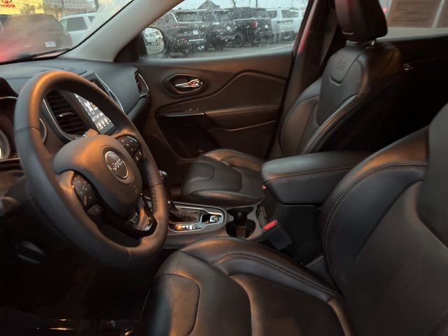 Used 2023 Jeep Cherokee Altitude Lux image 9