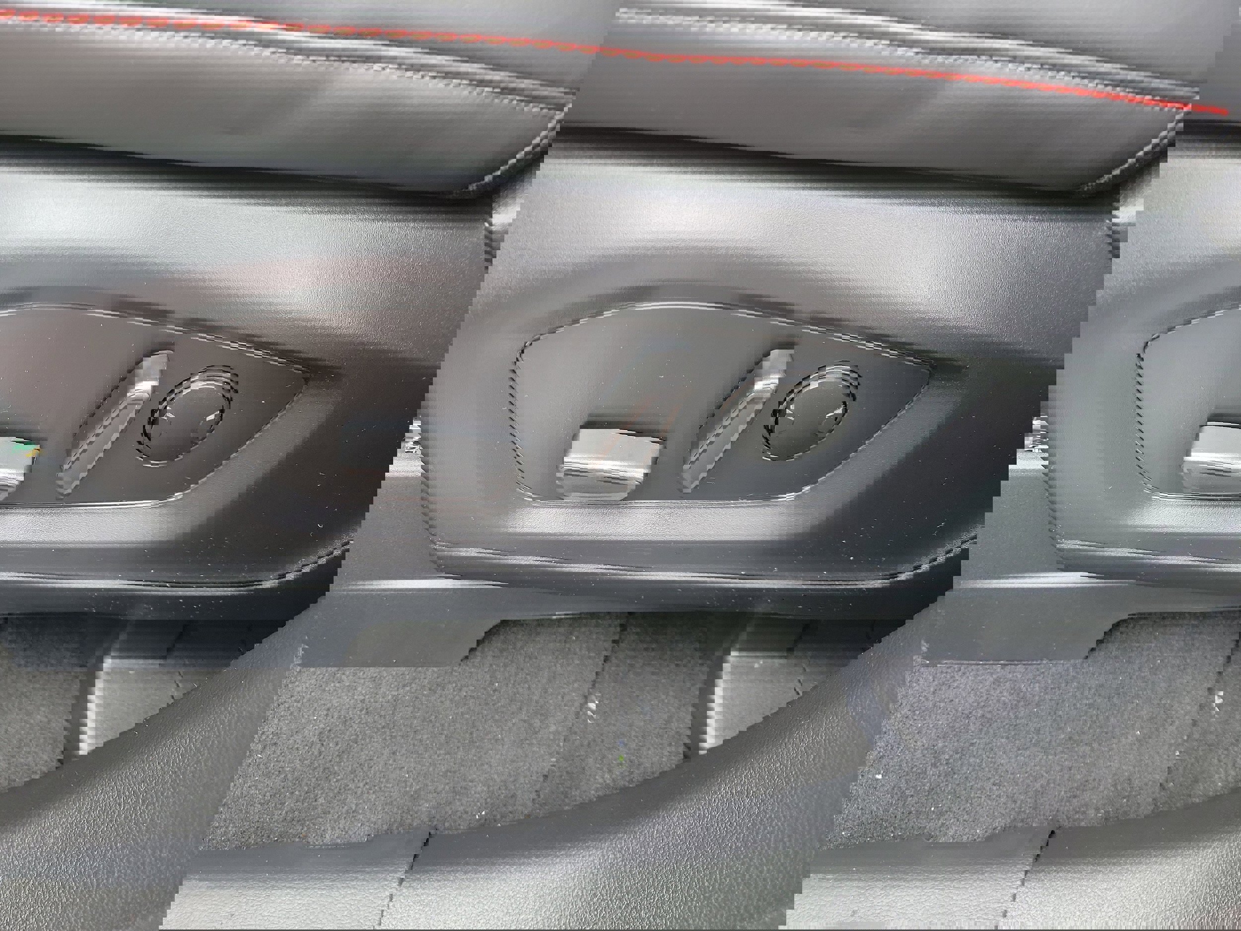 New 2026 Ford Explorer ST-Line w/ ST-Line Street Pack image 19