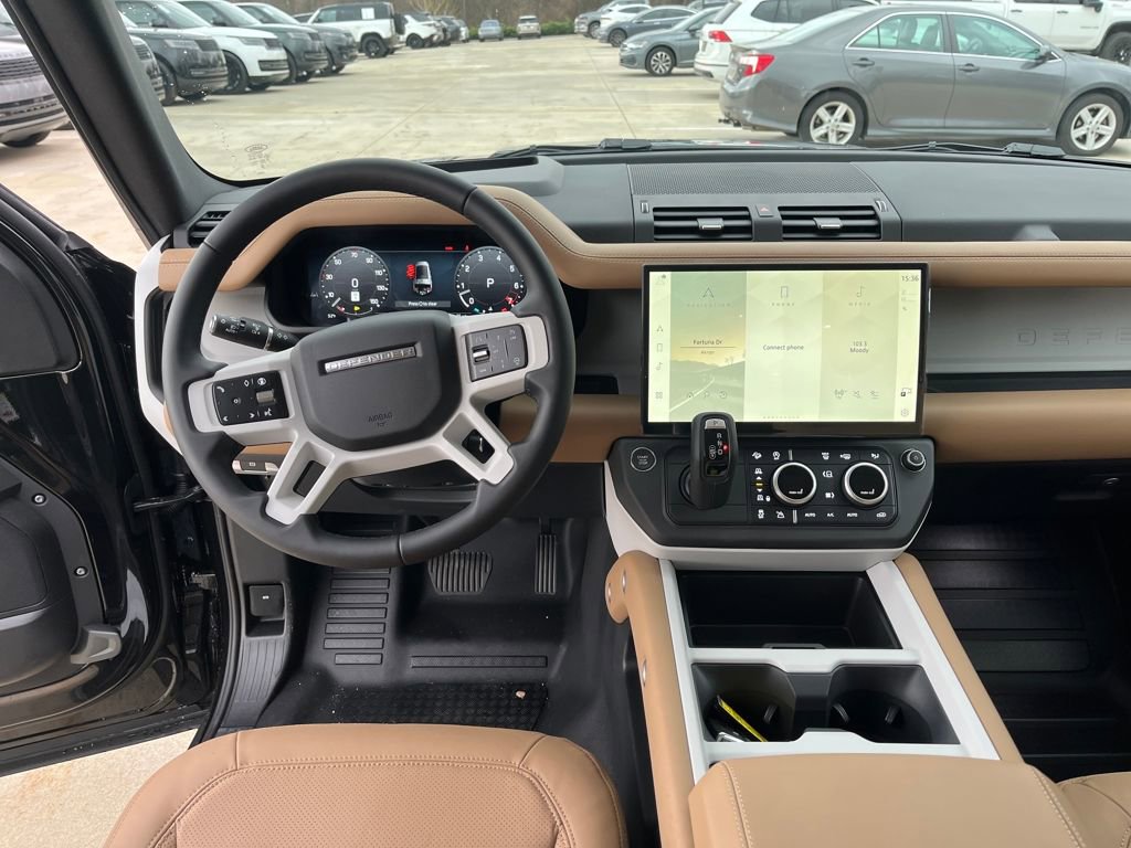 New 2026 Land Rover Defender 130 X-Dynamic SE image 12