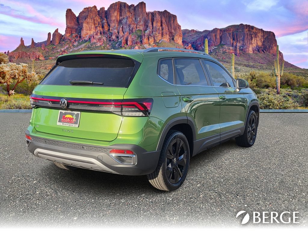 New 2026 Volkswagen Taos SE FWD image 7