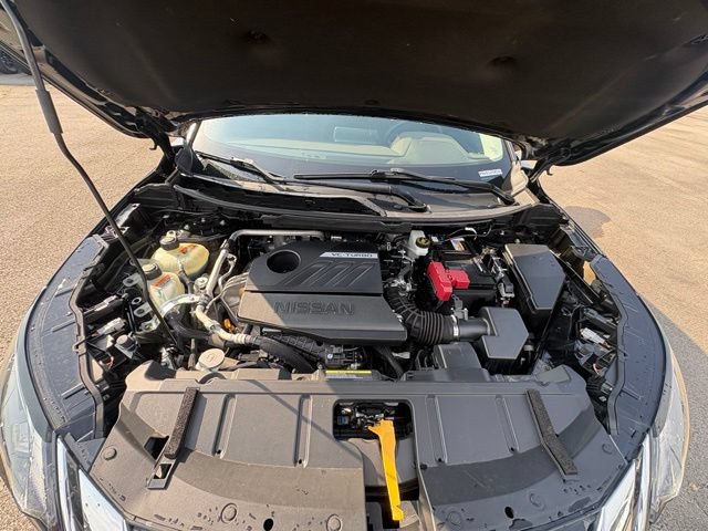 Used 2023 Nissan Rogue SV FWD image 30