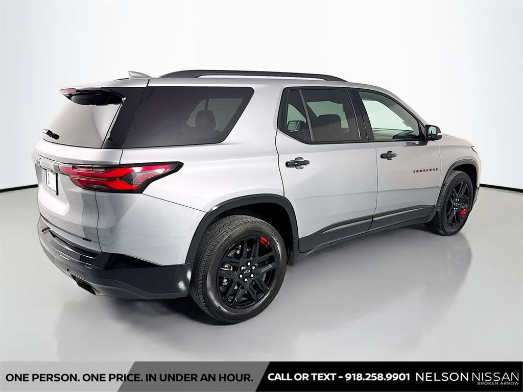 Used 2024 Chevrolet Traverse Premier w/ Redline Edition AWD/4WD image 6