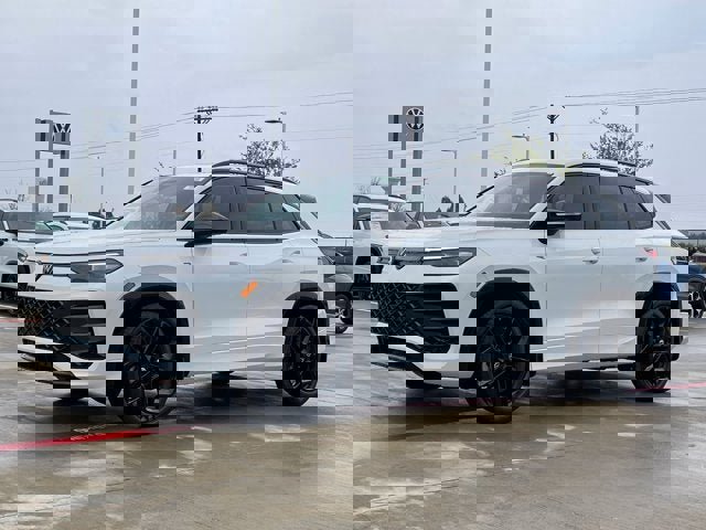 New 2026 Volkswagen Tiguan SE R-Line image 2