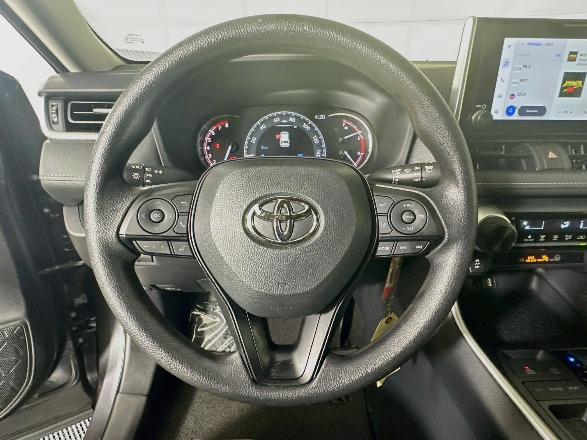 Certified 2025 Toyota RAV4 LE FWD image 15