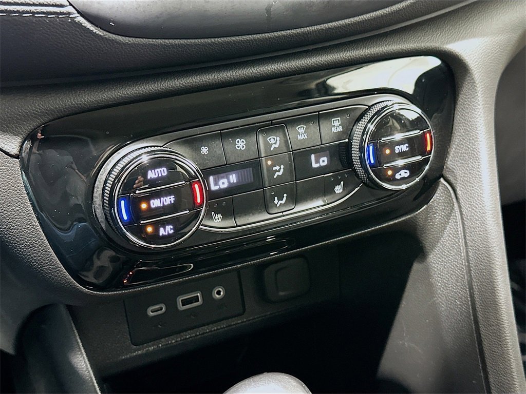 Used 2023 Buick Encore GX Select w/ Sport Touring Package image 15