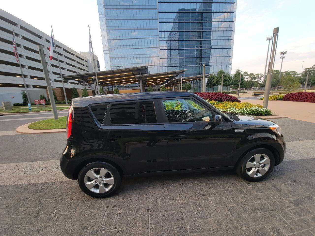 Used 2019 Kia Soul image 6
