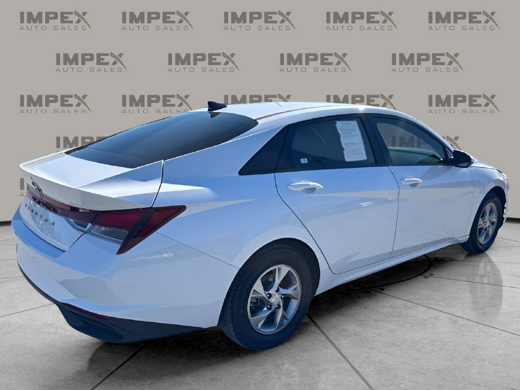 Used 2021 Hyundai Elantra SE FWD image 5
