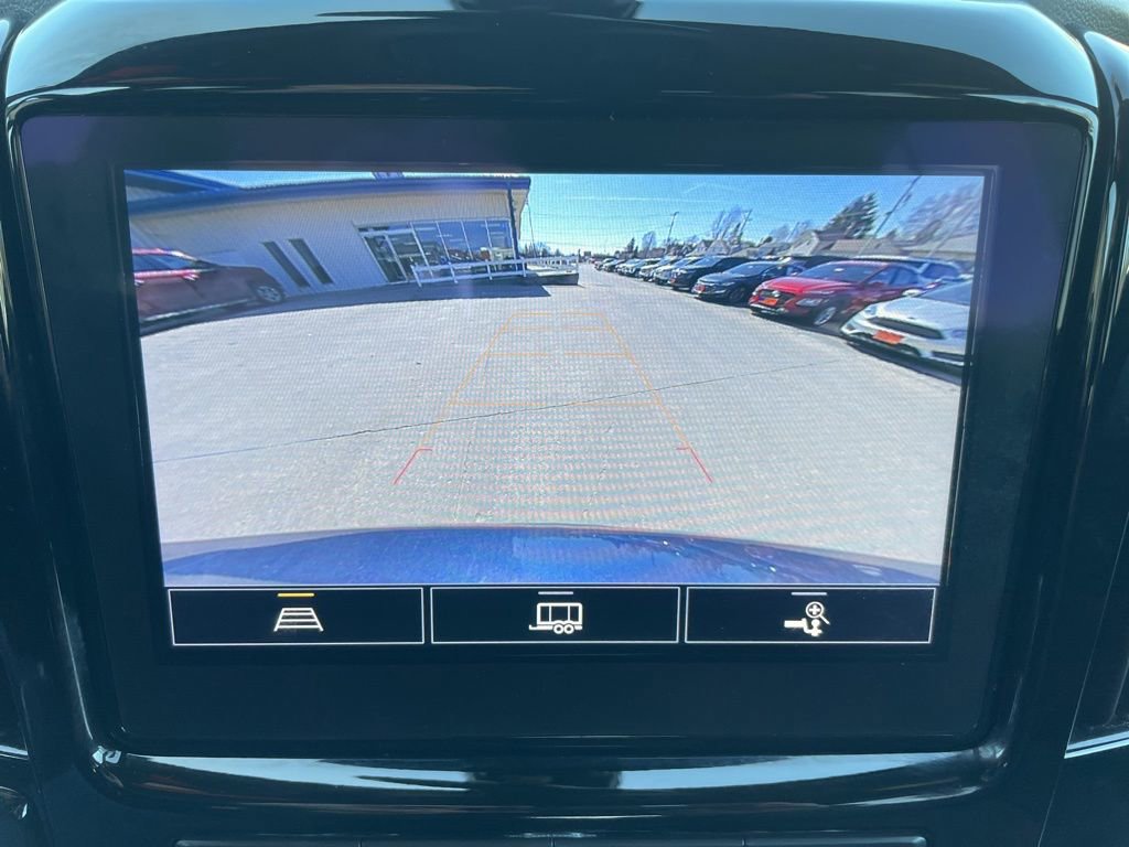 Used 2023 Chevrolet Traverse LT w/ LPO, Floor Liner Package image 10