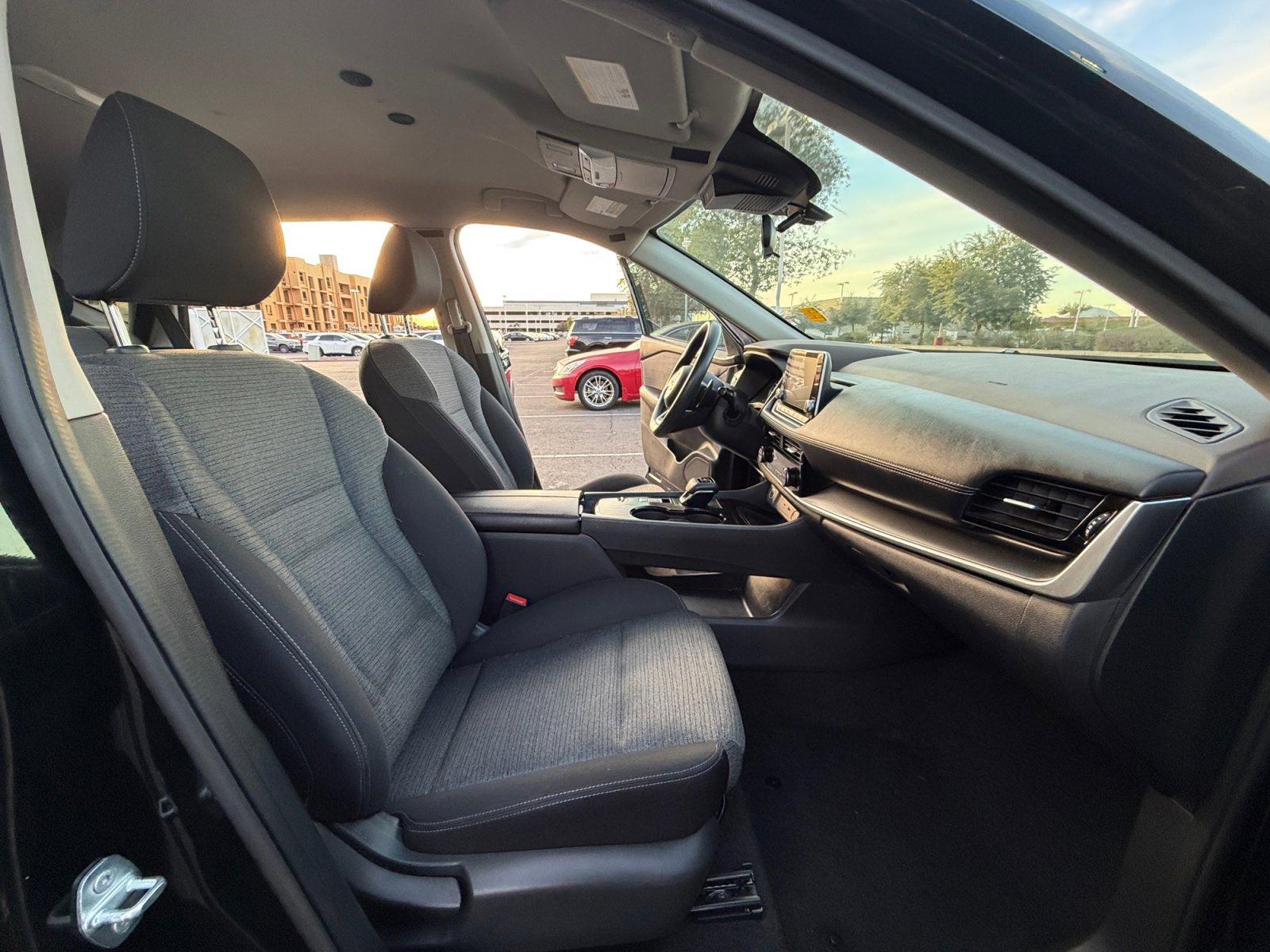 Certified 2021 Nissan Rogue SV image 19