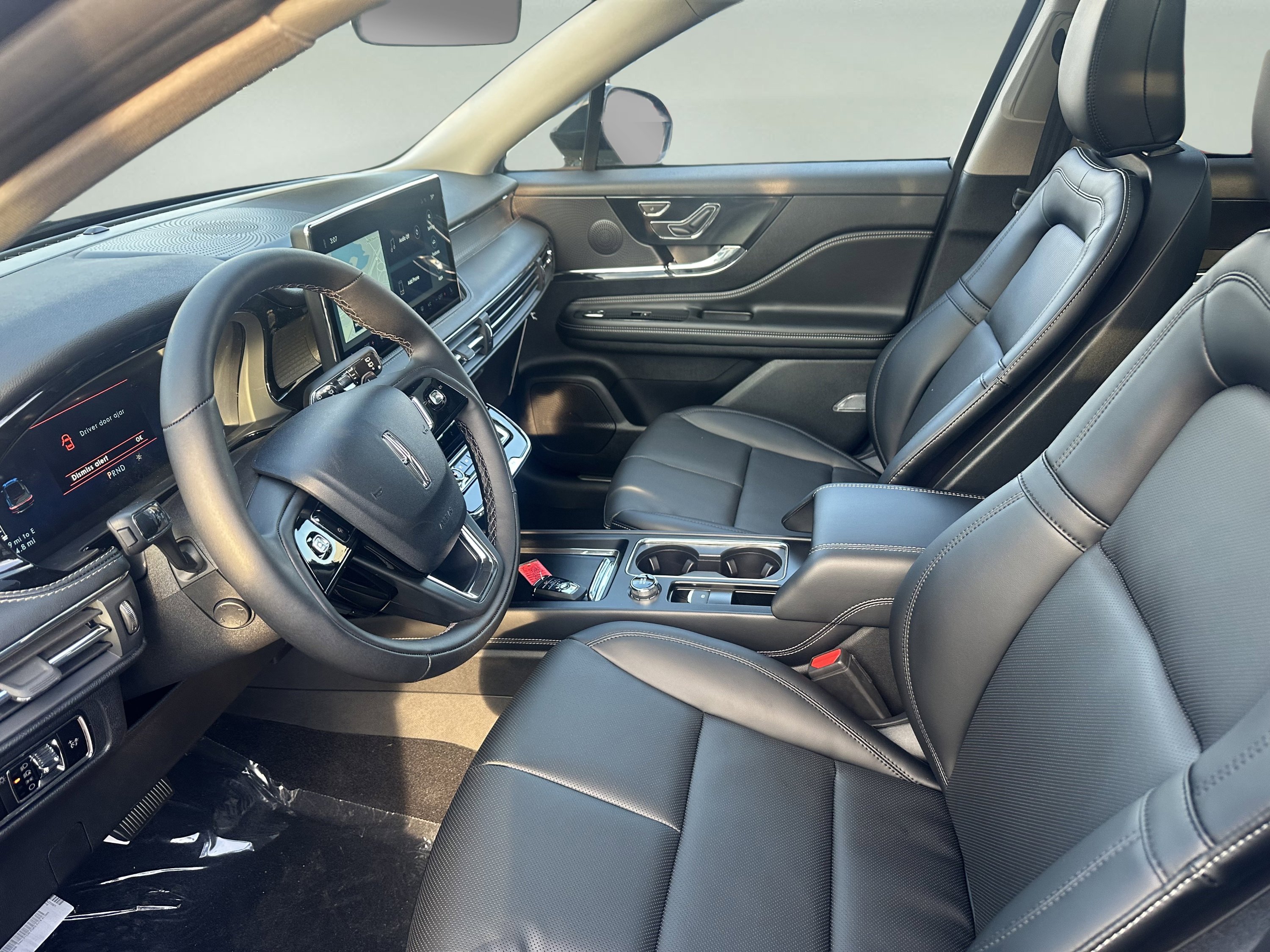 New 2026 Lincoln Corsair Premiere image 9