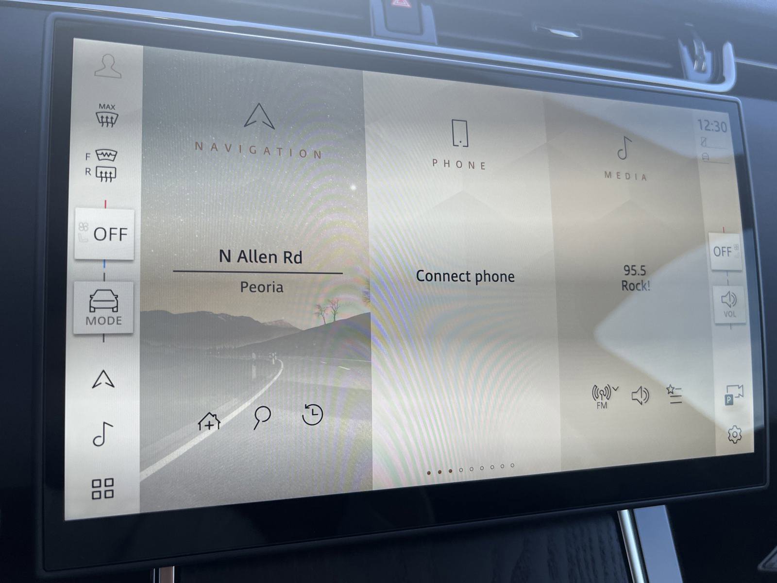 New 2025 Land Rover Range Rover Evoque Dynamic SE image 16