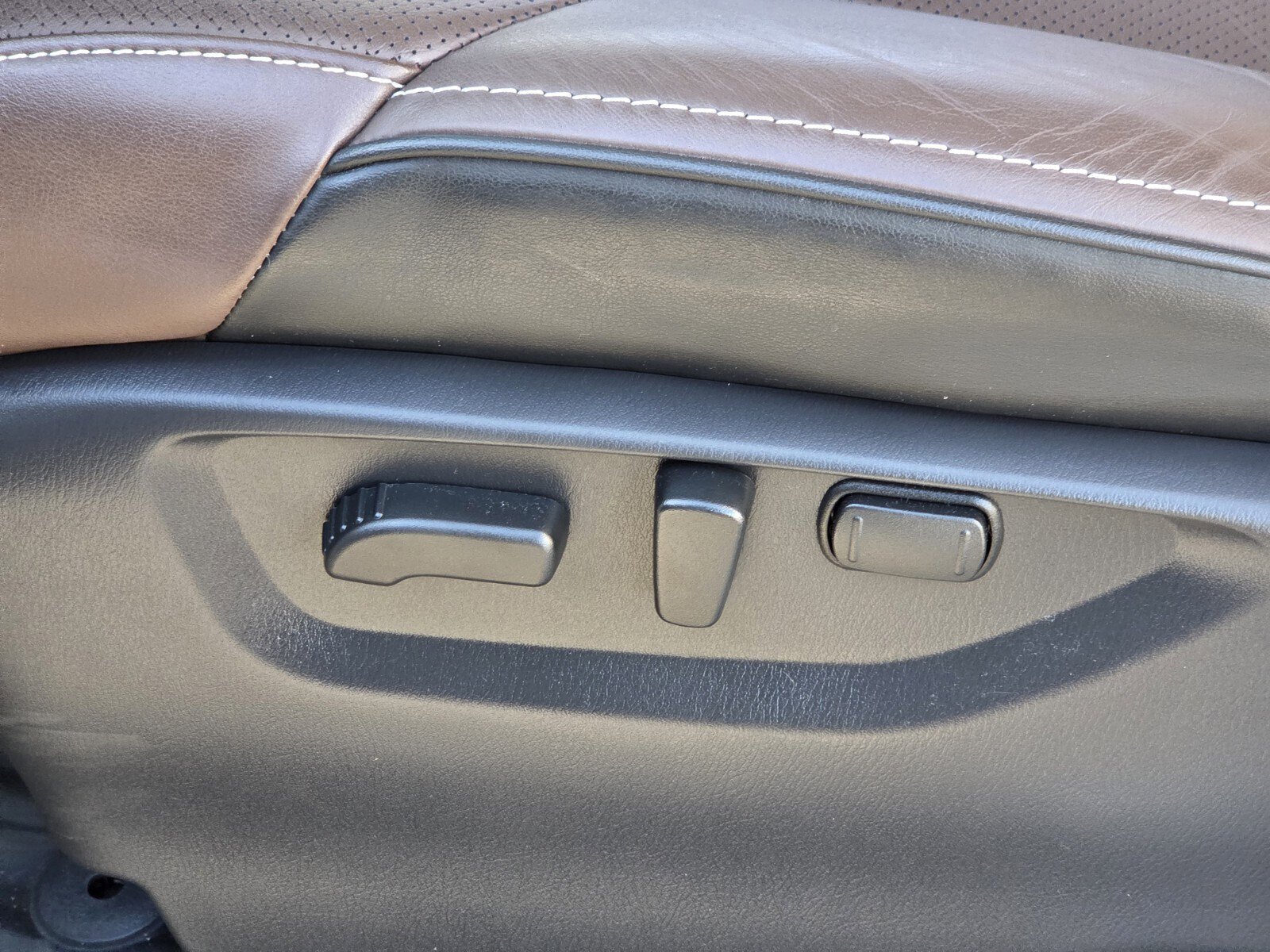 Used 2023 INFINITI QX80 Premium Select w/ Cargo Package image 16