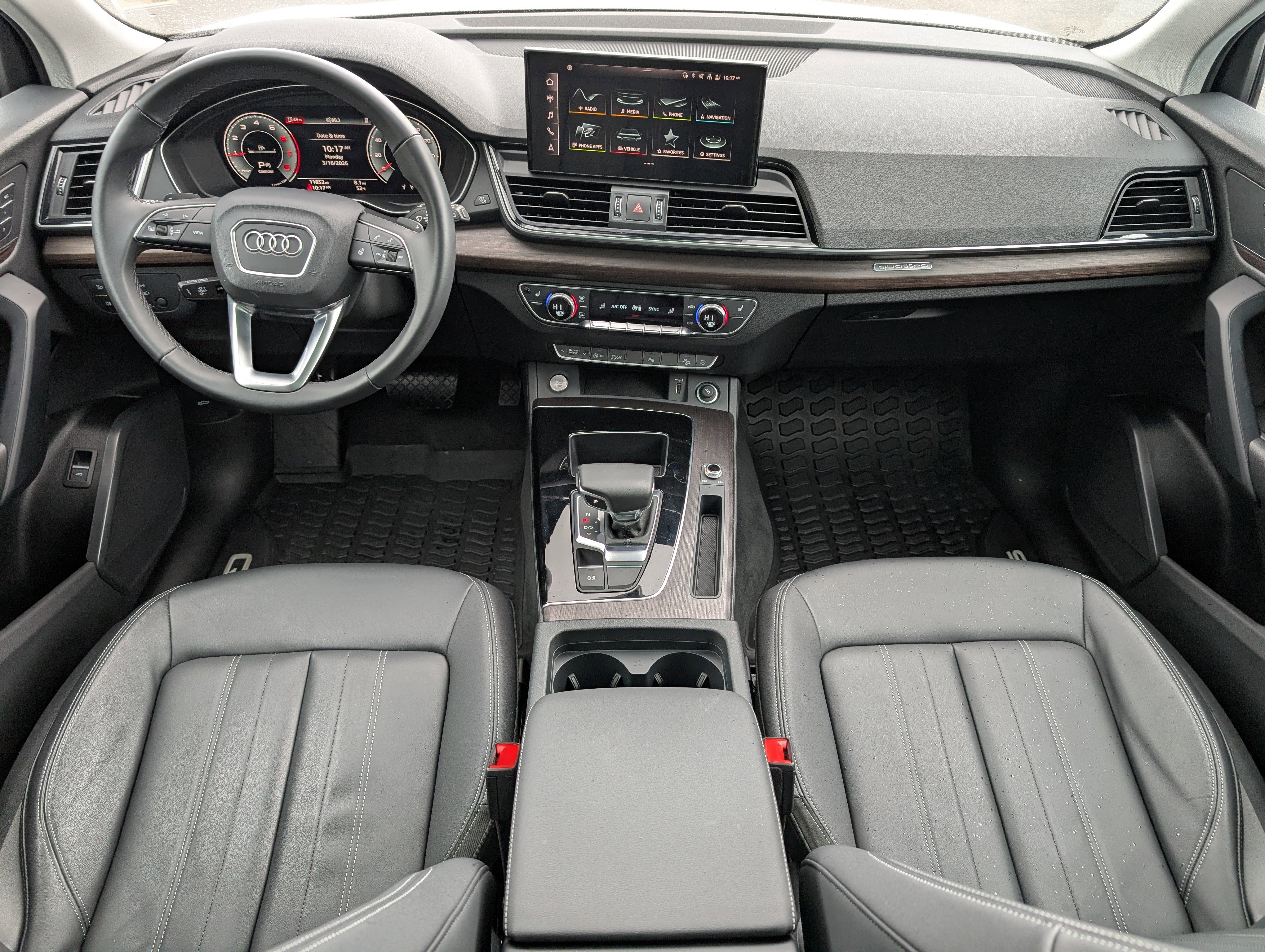 Used 2025 Audi Q5 Premium w/ Convenience Plus Package image 23