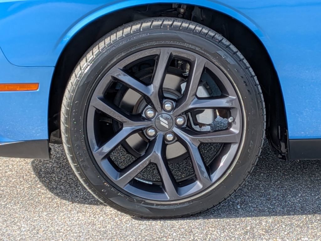 Used 2023 Dodge Challenger SXT w/ Blacktop Package image 30