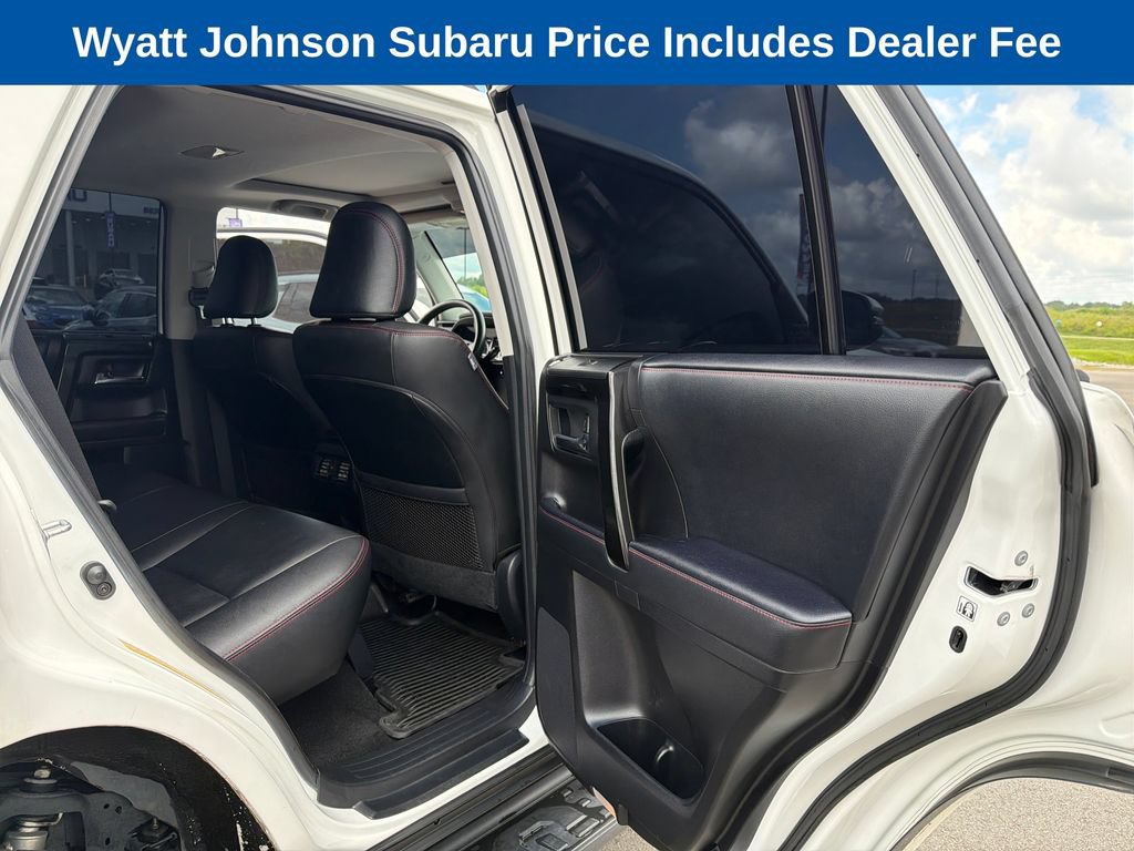 Used 2020 Toyota 4Runner TRD Off-Road Premium w/ Moonroof Package AWD/4WD image 38