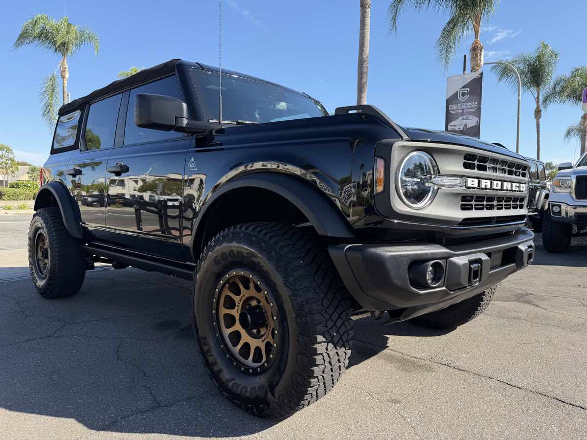 Used 2023 Ford Bronco Black Diamond AWD/4WD image 9