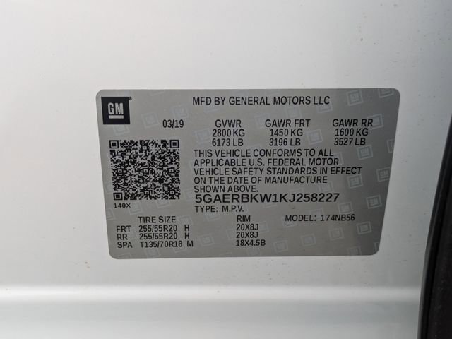 Used 2019 Buick Enclave Essence w/ LPO, Sport Appearance Package image 38