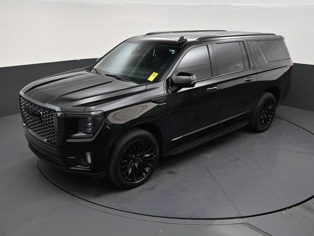 Used 2023 GMC Yukon XL Denali w/ Advanced Technology Package RWD image 12