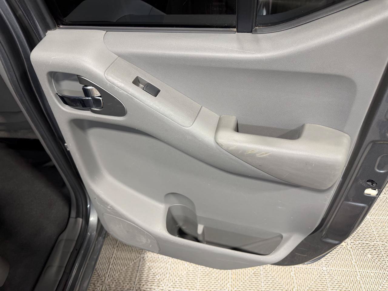 Used 2019 Nissan Frontier SV AWD/4WD image 15