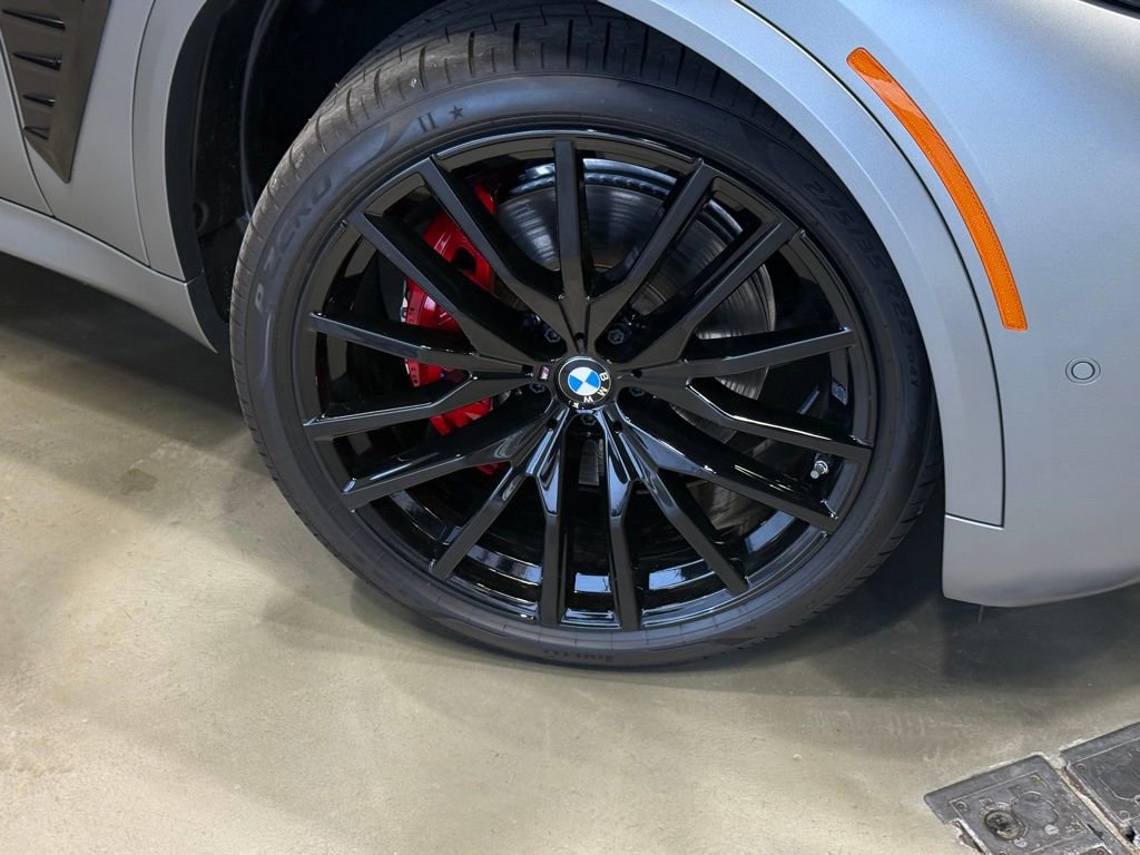 Used 2025 BMW X5 xDrive40i w/ Executive Package image 7