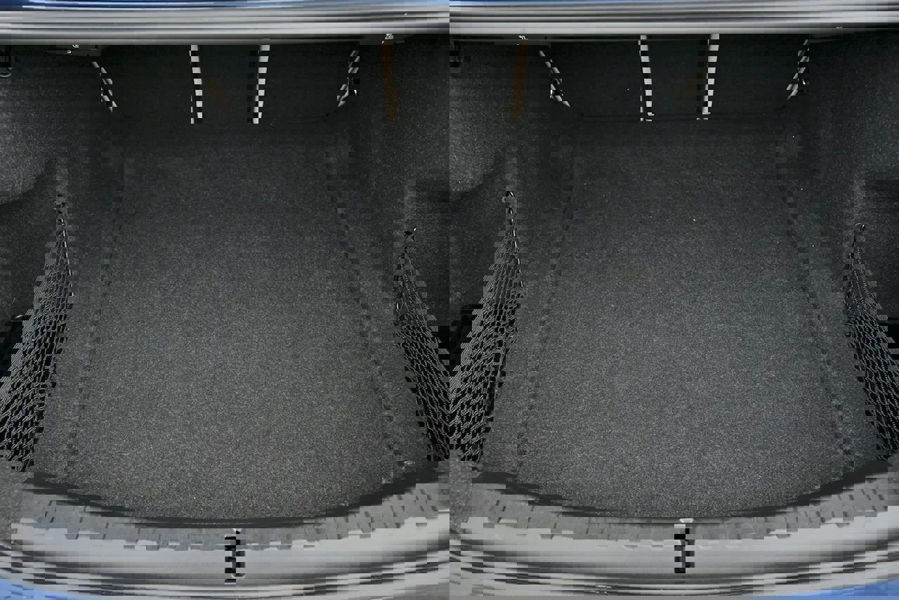 Used 2021 BMW 330i Sedan w/ Driving Assistance Package image 12